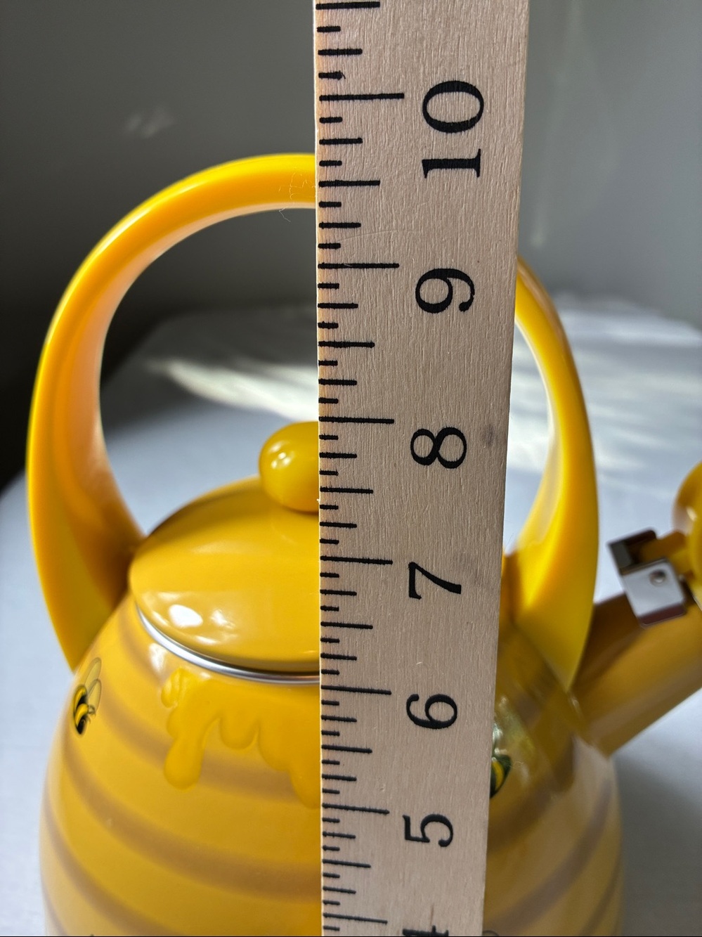 π Bee Happy Whistling Tea Kettle Yellow Daisy Cottagecore Farmhouse Decor 10β - Picture 8 of 10
